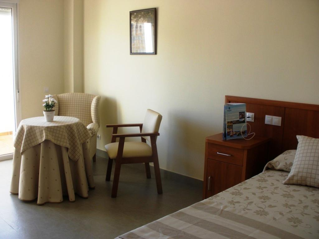 Ballesol Costablanca Senior Resort Mayores De 55 Anos Cala de Finestrat Oda fotoğraf